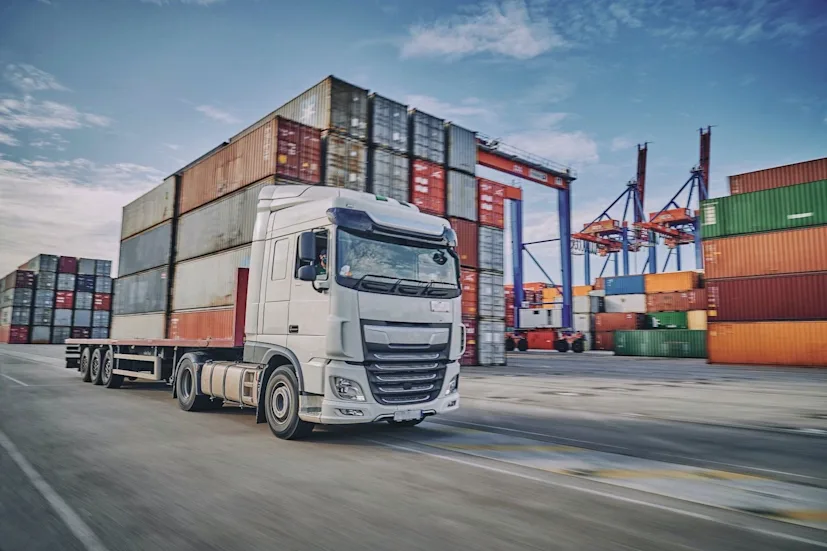 port fleet management supply chain truck semi blog.jpeg