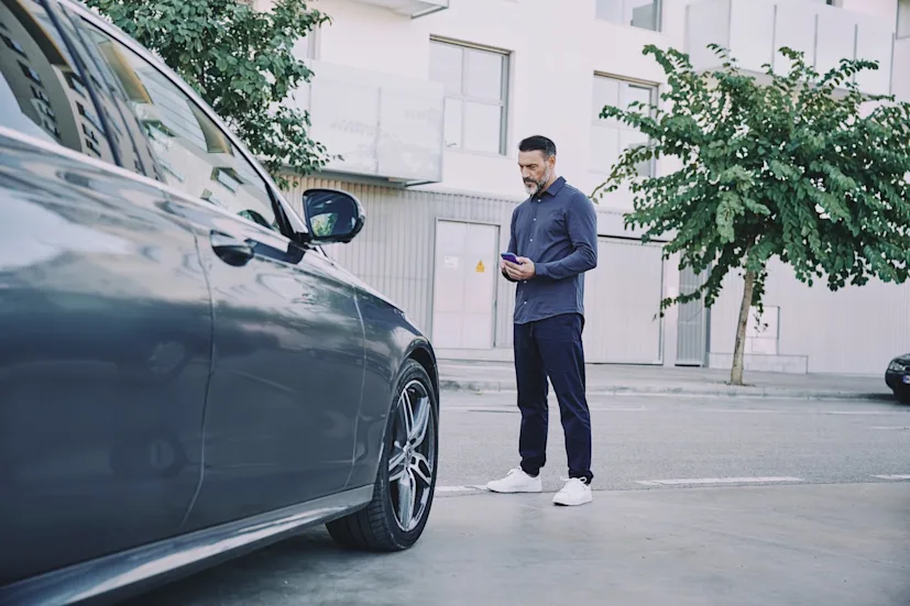 car-man-malaga-driver-parking-autonomous-self-driving-blog.jpg
