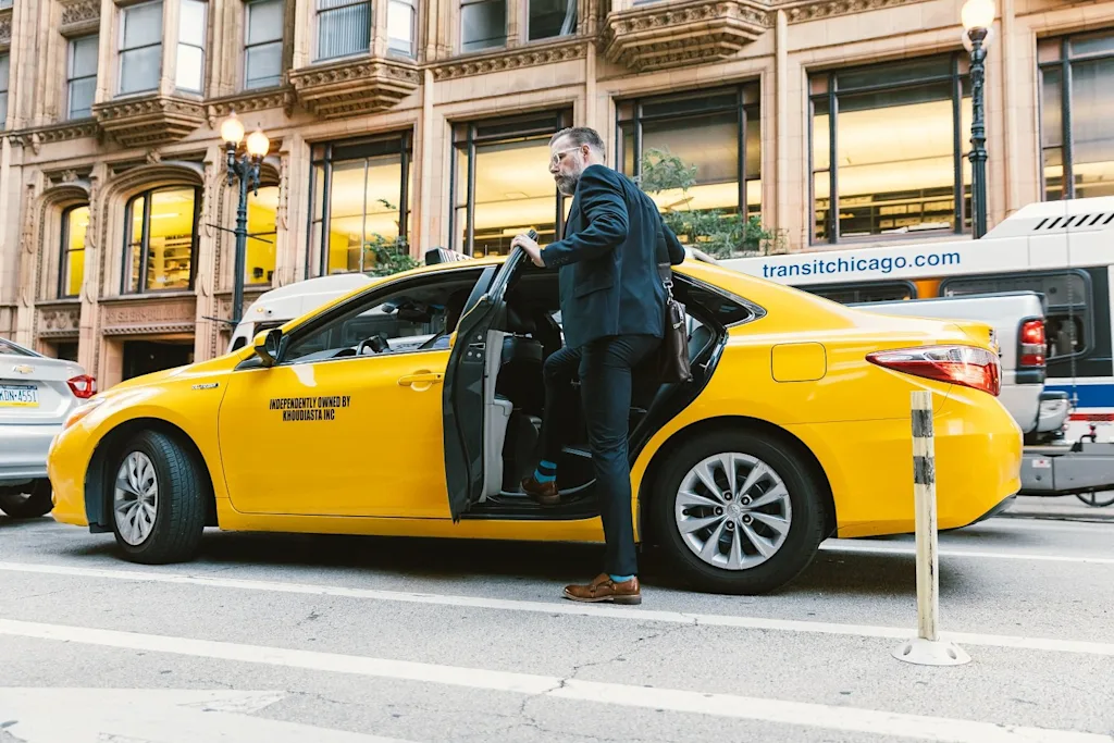 17 chicago lifestyle man entering taxi 2 blog