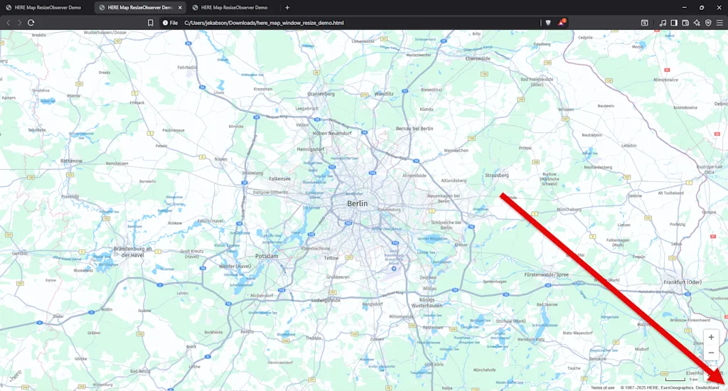 arrow showing HERE Map resizing functionality
