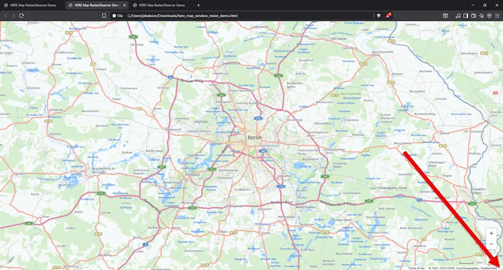 arrow showing HERE Map resizing functionality