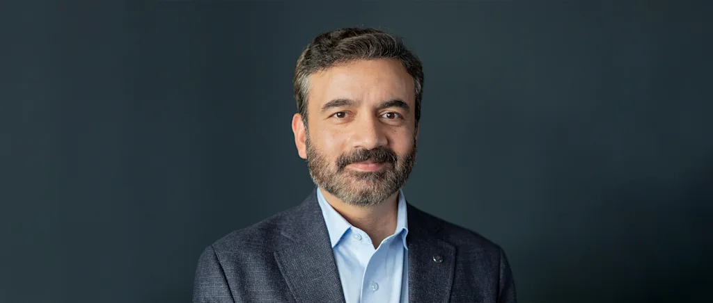 adeel manzoor 2496x1062.jpg