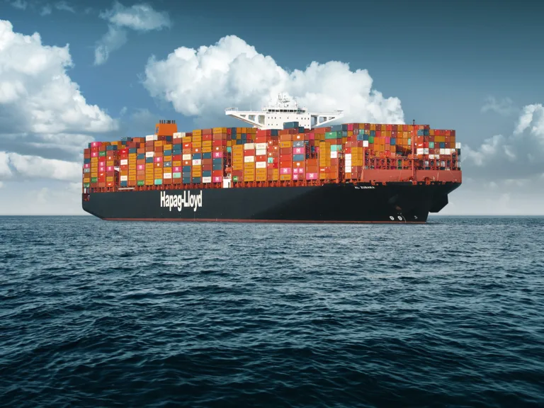 hapag lloyd container ship supply chain