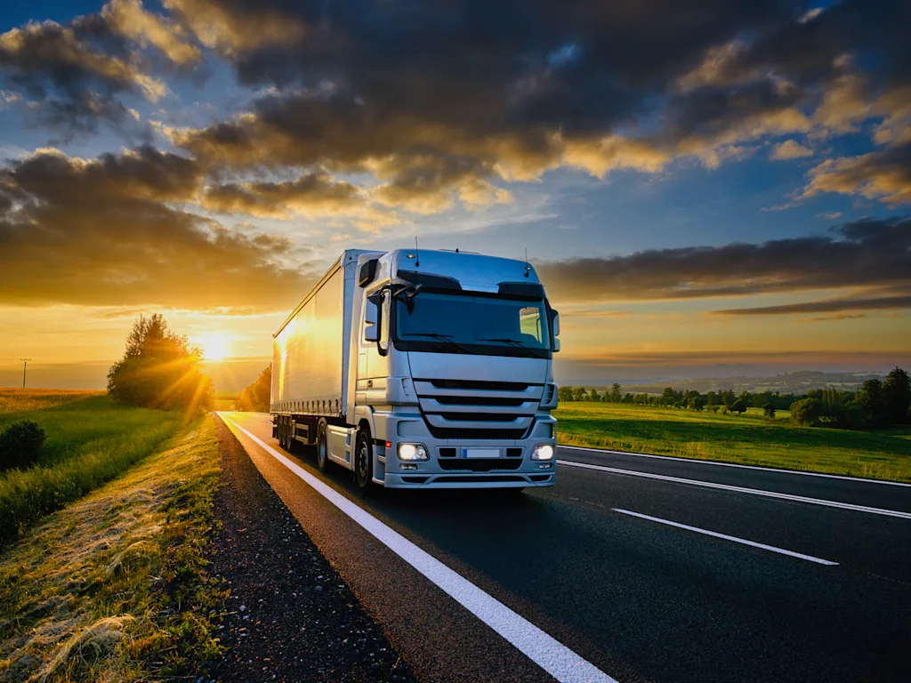 truck sunrise sunset highway fleet management.png