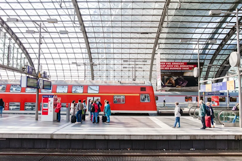 17 flatangle berlin train station blog.jpg