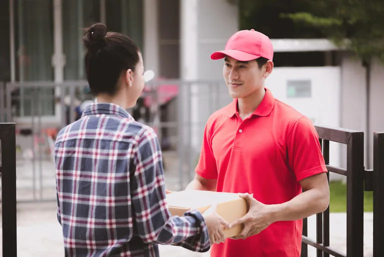 supply chain package delivery
