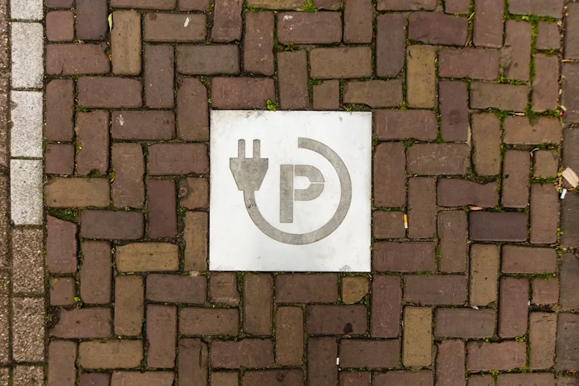 17 flatangle amsterdam street blog.jpg