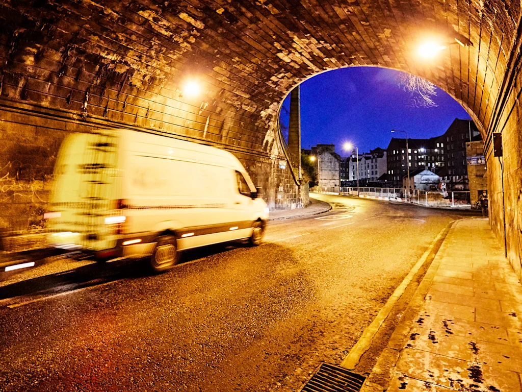 truck van low bridge navigation.jpg