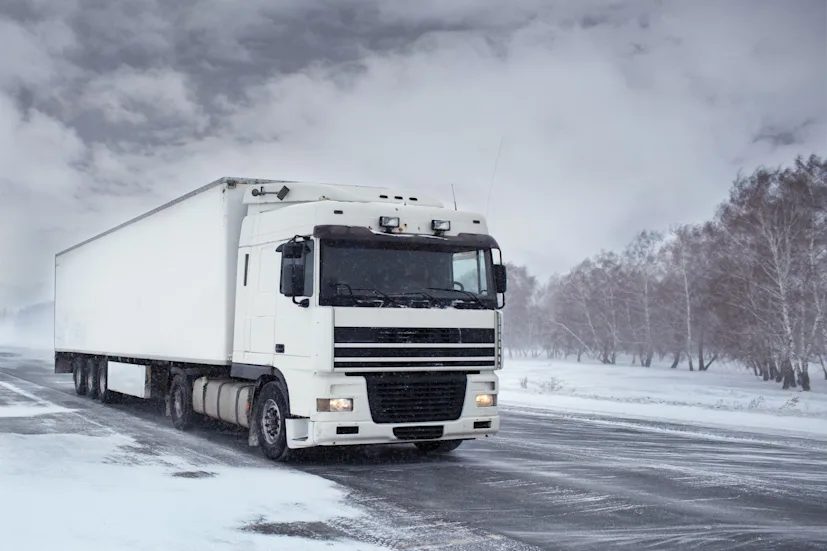 fleet-truck-lorry-semi-snow-weather-blog.jpg