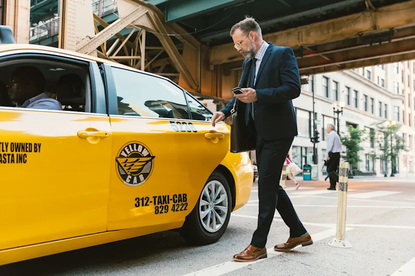 17 chicago lifestyle taxi man 1 blog.jpg