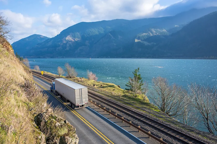 truck-semi-lorry-mountains-highway-motorway-blog.jpg