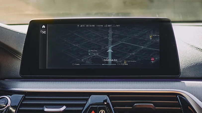 Connected Driving Flexible Desktop Retina 812x456.jpg