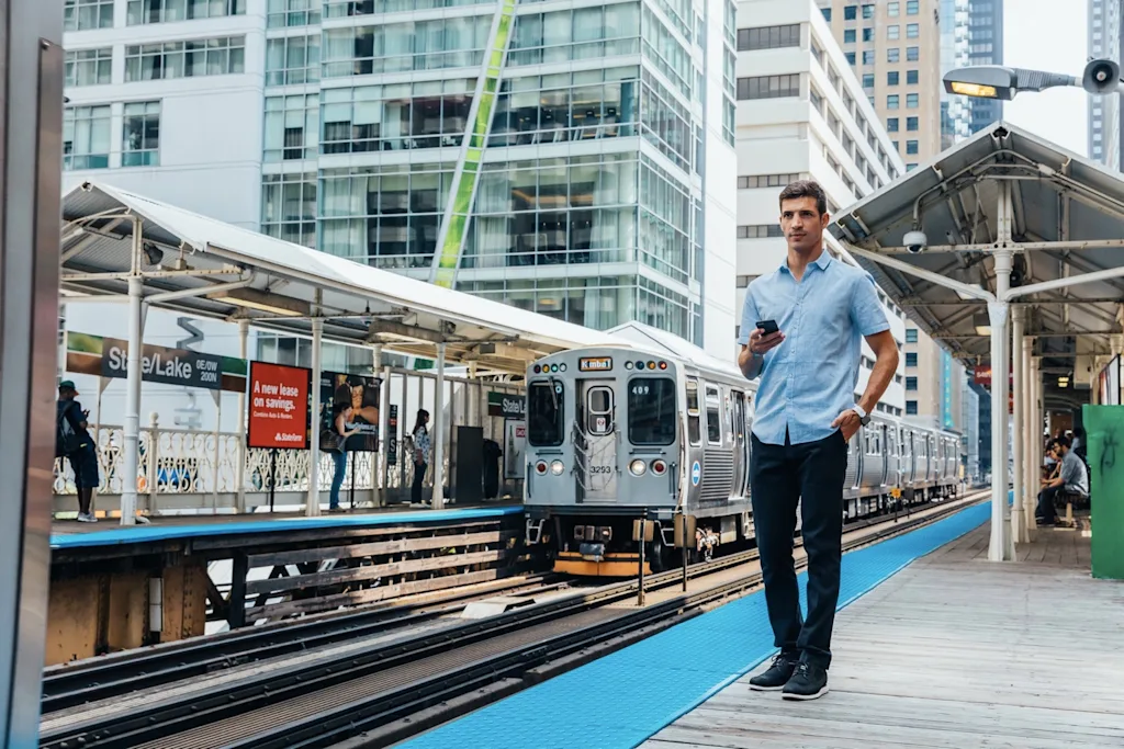 17 chicago lifestyle man elevated train stop 1 blog