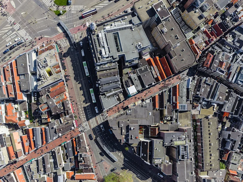 lead 17 fromabove amsterdam city buildings1 blog.jpg