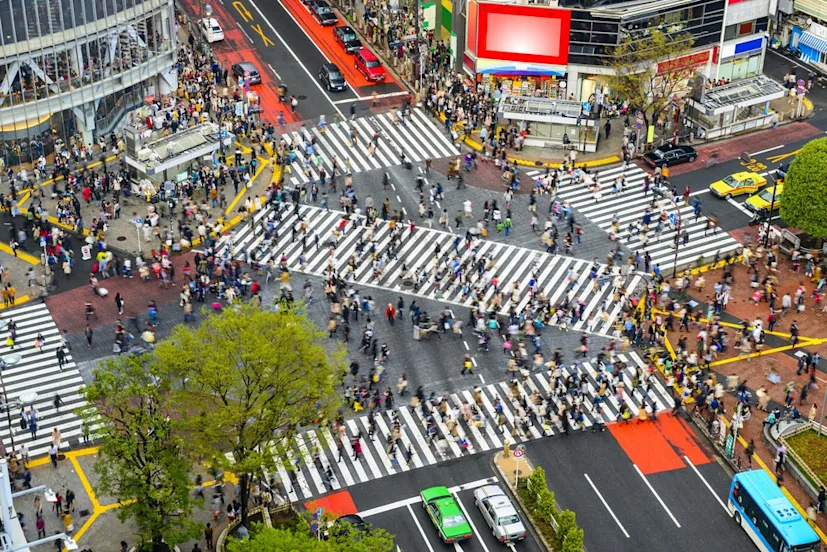 tokyo japan view of shibuya crossing one of the busiest crosswalks in the world. blog.jpeg