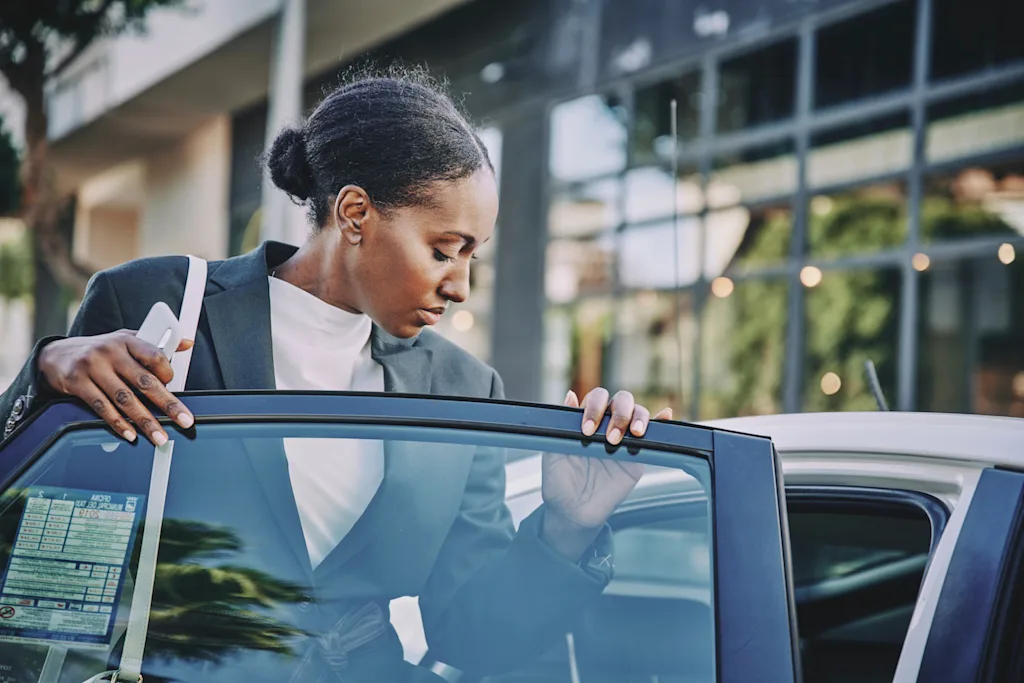 car woman driver rideshare taxi blog