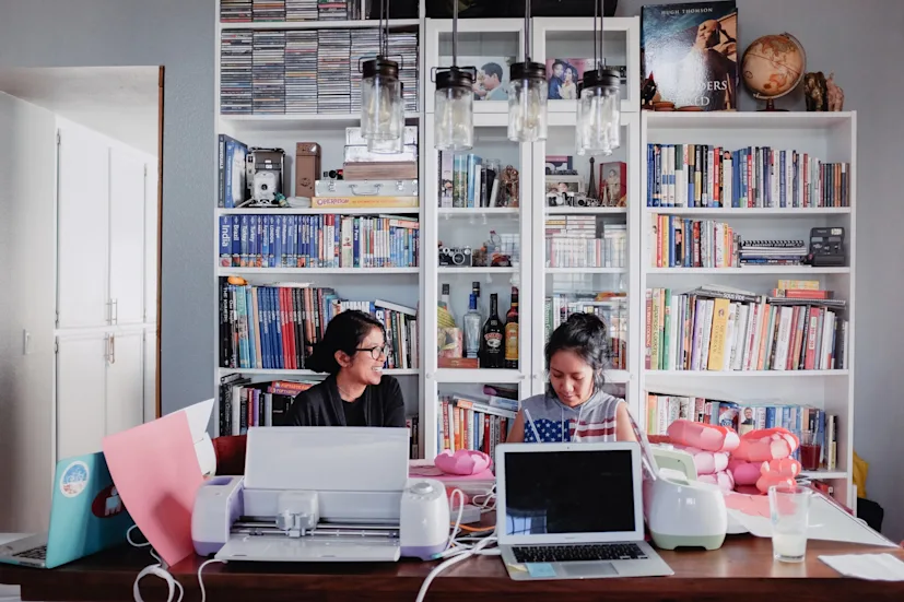 two real authentic diverse women working together on their small home based business t20 govng7 blog.jpg
