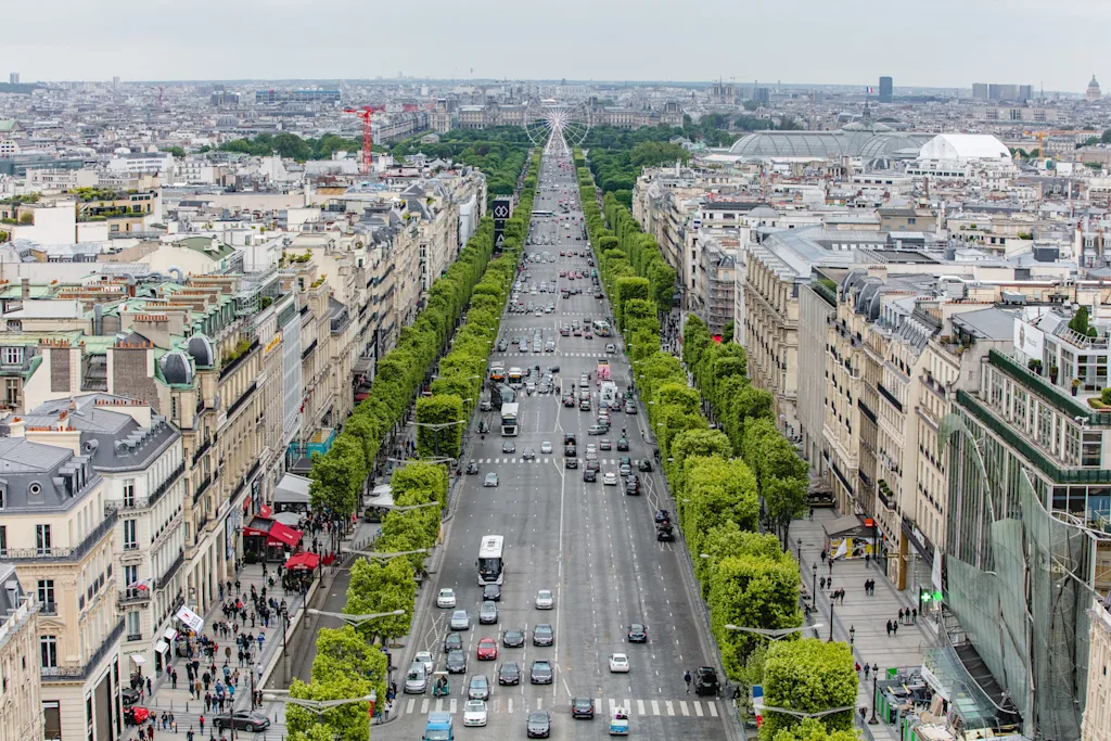 paris city skyline road traffic street blog