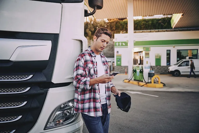 gas-station-truck-lorry-petrol-fleet-management-transportation-logistics-blog.jpg