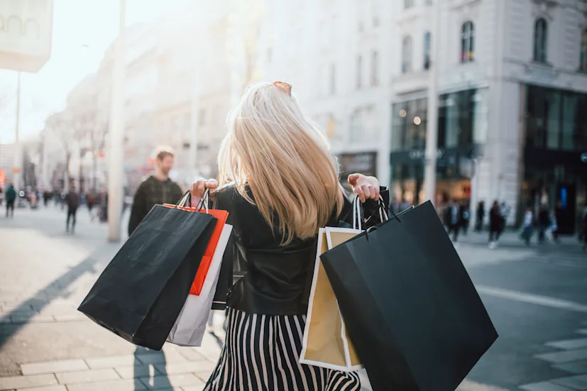 online offline shopping 2 blog.jpg