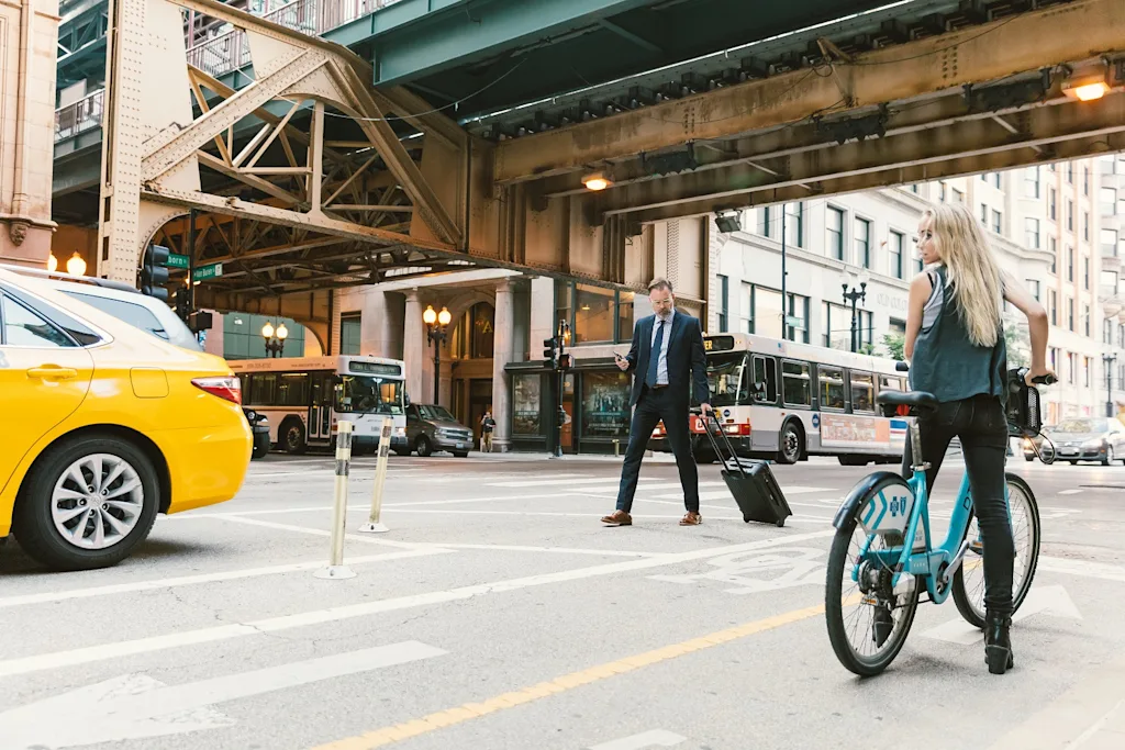17 chicago lifestyle buses taxi bicycle blog