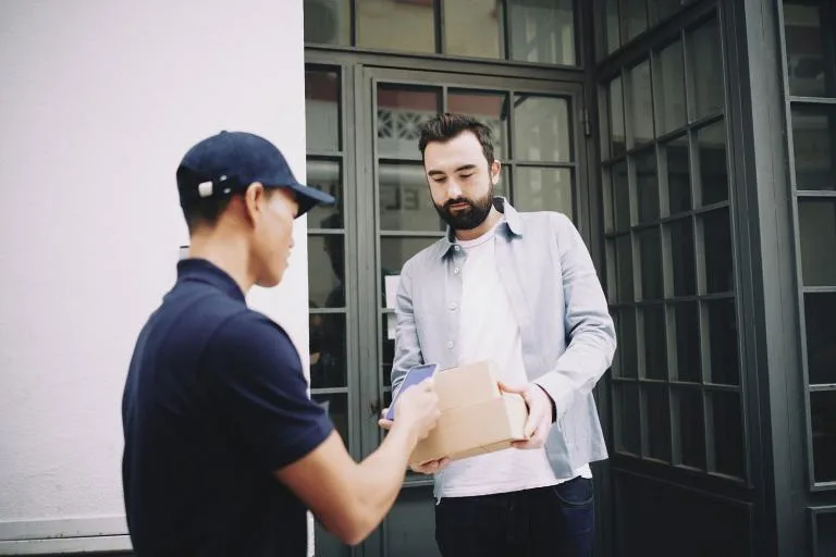 last mile delivery driver package parcel blog