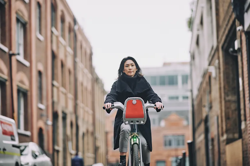 woman-bike-bicycle-ebike-urban-mobility-city-blog.jpg