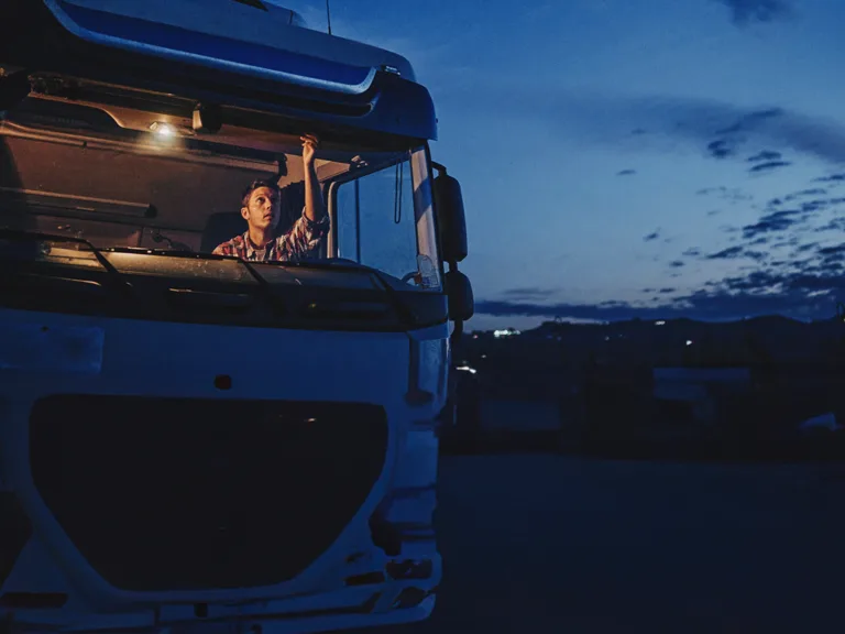 truck lorry night fleet management