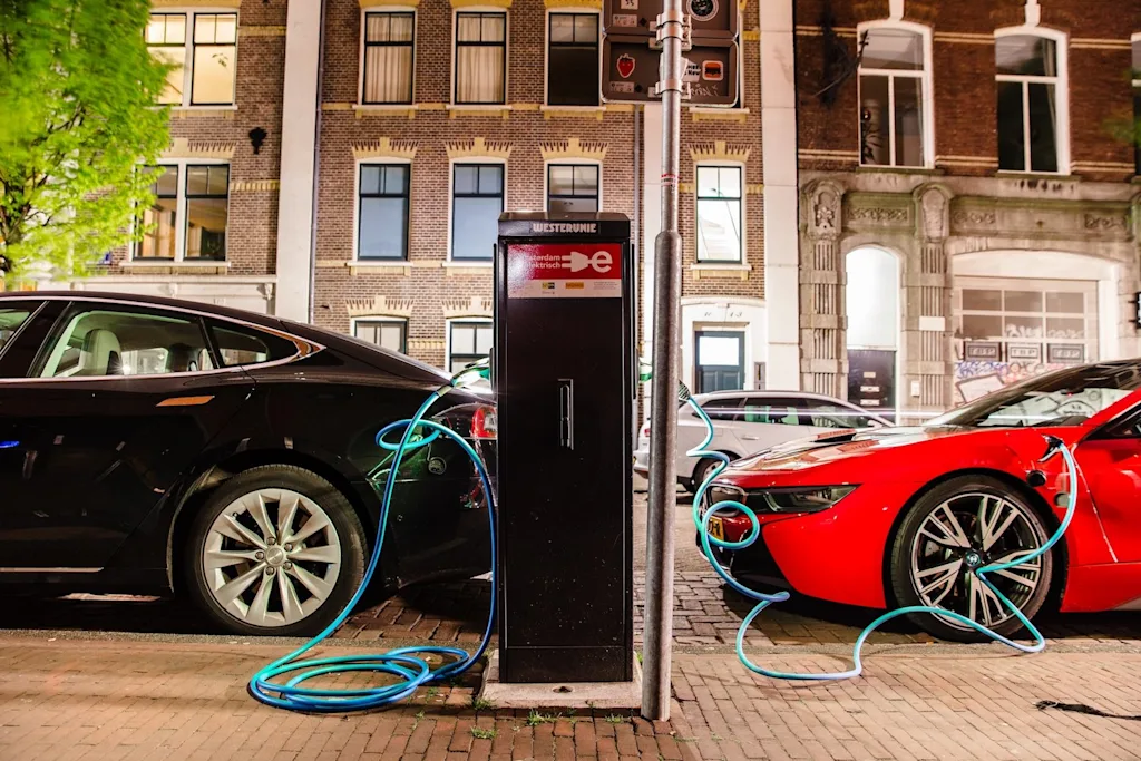 17 flatangle amsterdam parked car charging station 4 blog